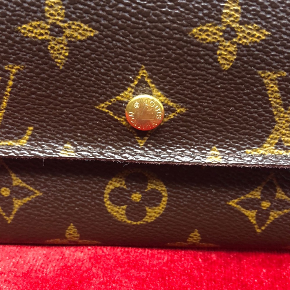 Authentic Louis Vuitton Monogram wallet lo… - Picture 11 of 16